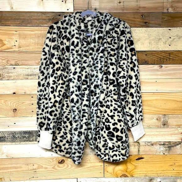 Hem & Thread Jackets & Blazers - Hem & Thread One Size cheetah print teddy bear hoodie with pockets